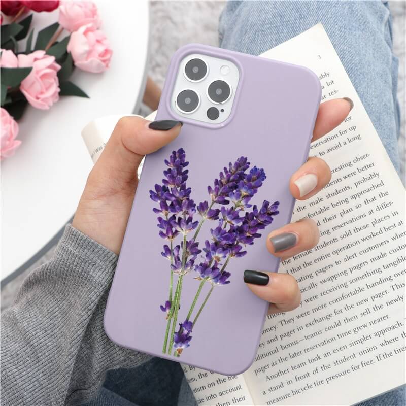 iPhone 15 Plus Lavendel Flower Case