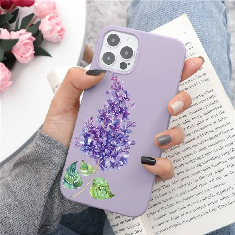 iPhone 15 Plus Lavendel Flower Case