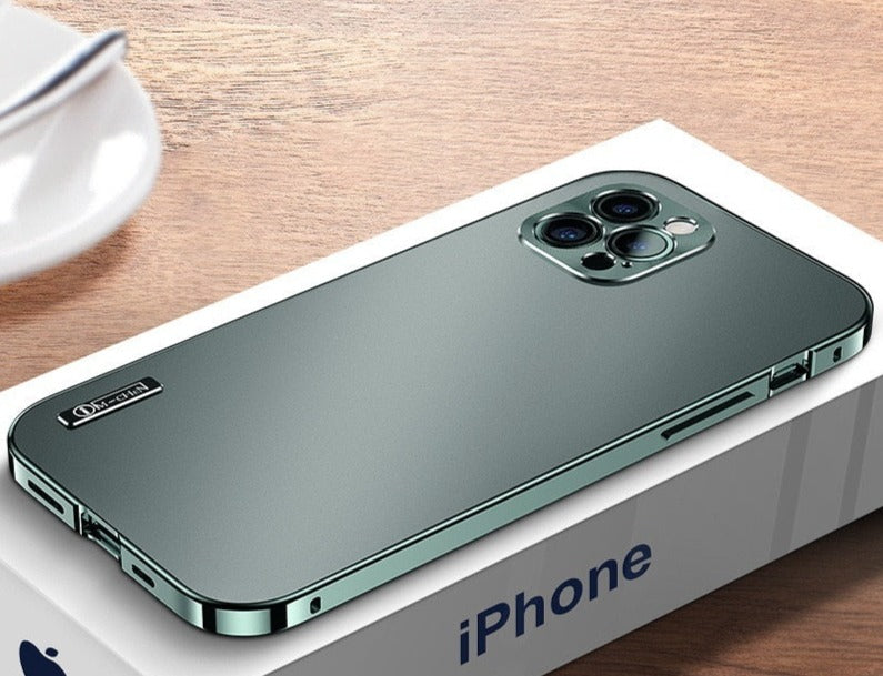 iPhone 14 Pro Max Metall Case - auch als MagSafe Variante
