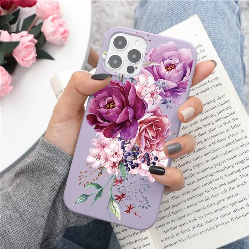 iPhone 15 Plus Lavendel Flower Case