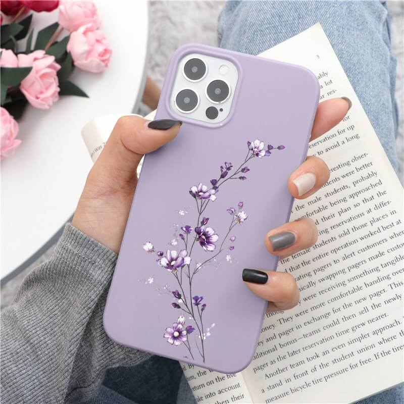 iPhone 15 Plus Lavendel Flower Case
