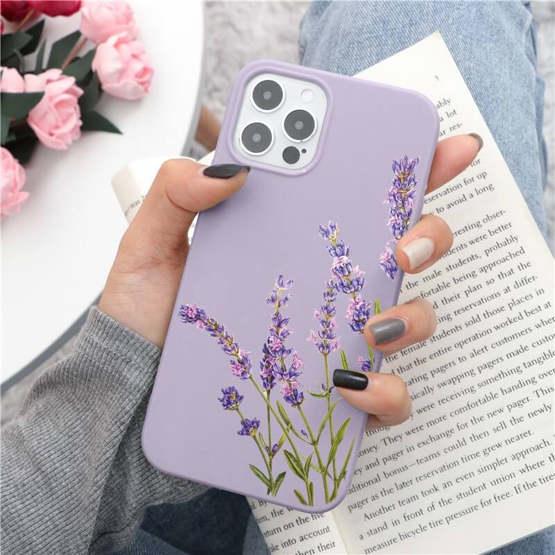 iPhone 15 Plus Lavendel Flower Case