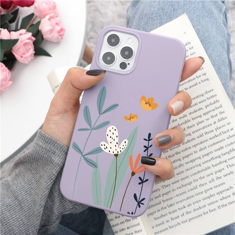 iPhone 15 Plus Lavendel Flower Case